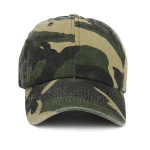 Vue détaillée du motif de camouflage jungle sur une casquette de baseball tactique en coton