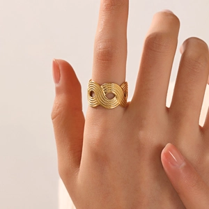 18K gold plated stainless steel textured crossover ring for women in minimalist style