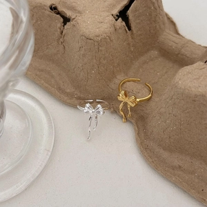 Elegant 925 sterling silver bow rings in gold and silver finishes with adjustable open design