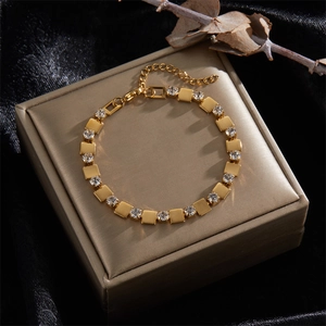 Chic 18K gold plated titanium steel bracelet with square links and zircon accents