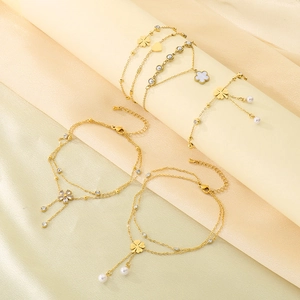 Double-layer clover and heart charm anklet in gold stainless steel with diamonds