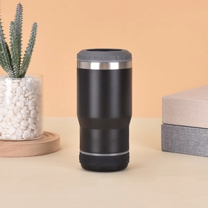 Detail showing the non-slip bottom and gear-shaped silicone ring of the black can cooler