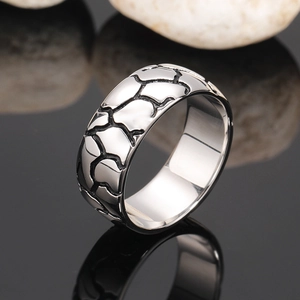 Anello Da Uomo In Acciaio Al Titanio Con Trama A Crepe Motivo Geometrico Stile Retro Punk Gioielli