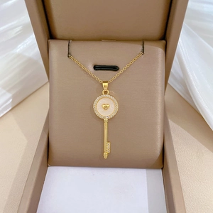 Stainless Steel Heart Key Pendant Necklace With Copper Zircon Mother Of Artificial Pearl Elegant Jewelry For Women