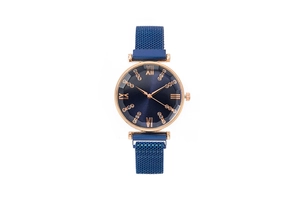 Fashionable ladies' quartz watch with blue magnetic mesh strap and Roman numerals