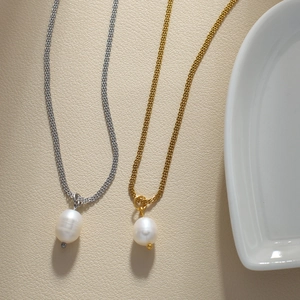 Minimalist stainless steel snake chain necklace with pearl pendant in gold and silver set