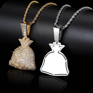 Colliers avec pendentif sac d'argent en or et argent avec zircons et chaîne de corde