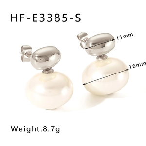Detail view of silver geometric pearl earrings showing 16mm pearl and dimensions