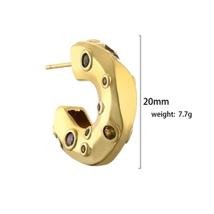 Golden C-shaped textured earring with colorful zircons, 20mm height and 7.7g weight
