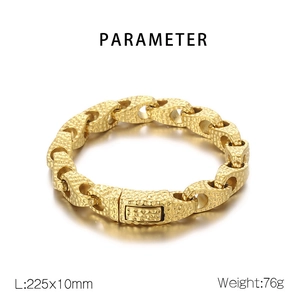 Detailed view of 18k gold plated hammered texture men's bracelet with dimensions