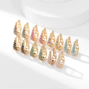 Elegant U Shaped Hoop Earrings Copper Gold Plated Full Inlaid Cubic Zirconia Hollow Heart Design Retro For Women