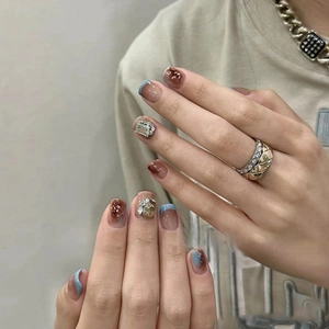 French Press On Nails Short Square Rhinestone Glitter Gradient Amber Brown Blue Tips Artificial Fake Nails
