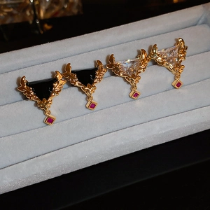 Boucles D'oreilles Puces Triangle Géométrique En Zircon Avec Tige En Argent Vintage Baroque Bijoux En Cuivre Doré Femmes