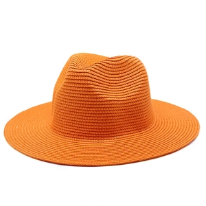 Cappello fedora in paglia arancione a tesa larga con trama a spirale per protezione solare