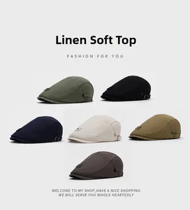 Dettaglio di cappelli in lino in sei colori con fibbie metalliche laterali regolabili