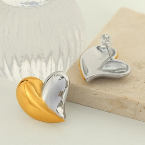 Boucles d'oreilles cœur asymétriques en acier titane plaqué or 18k bicolore