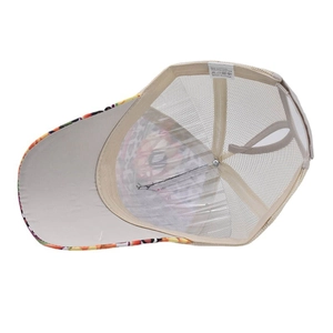 Detail view of cotton mesh ponytail cap inner lining with material care label
