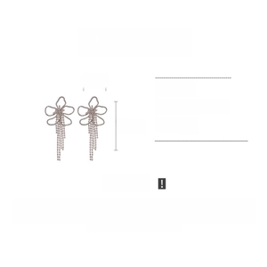 Detailed size specifications for flower tassel earrings showing 15.1cm length and dimensions