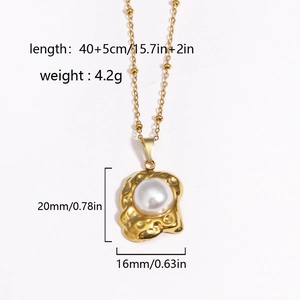 Detailed size chart for 18K gold shell pearl pendant with chain length and weight info