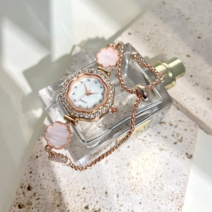 Elegant rose gold flower bracelet watch for women with quartz movement and rhinestone bezel