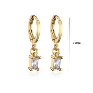 Detail view of 2.3cm golden geometric earrings with rectangular cubic zirconia drops