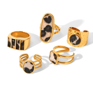 Vintage 18k gold plated stainless steel leopard print ring set for women in various shapes
