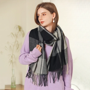 Plaid faux cashmere scarf for women with tassels in grey and black check pattern