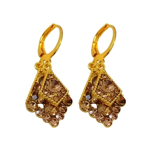 Elegant gold diamond-encrusted rhombic leaf earrings with brown rhinestones on white background