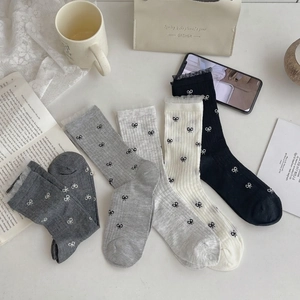 Breathable ultra-thin women's crew socks with bow embroidery and lace trim in four colors