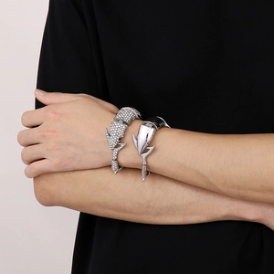 Bracelet dauphin en argent poli et bracelet dauphin serti de diamants pour hommes
