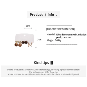 Infographic showing dimensions and materials for six-piece bow and star earrings set