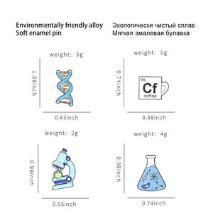 Set de pines de ciencia esmaltados con hélice ADN, microscopio, matraz y taza química
