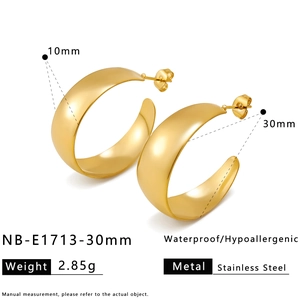Detailed spec sheet showing 30mm gold U-shaped waterproof stainless steel earrings