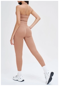 Détail de leggings sans couture à taille haute avec coupe sculptante pour yoga et fitness