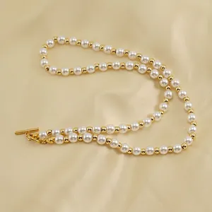 Collier De Künstliche Perles De Mode Chaîne Perlée Avec Künstliche Perles Dorées Et Fermoir À Bascule Pour Femmes Design De Niche Élégant