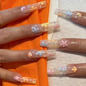Unghie Finte Press On Forma Bara Lunga Fiore Macaron Perla Artificial Decorativa Per Donne Stile Dolce Fresco