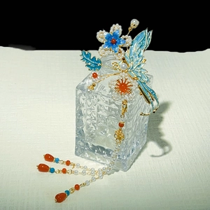 Pince à cheveux papillon élégante avec pompons en perles de style chinois classique