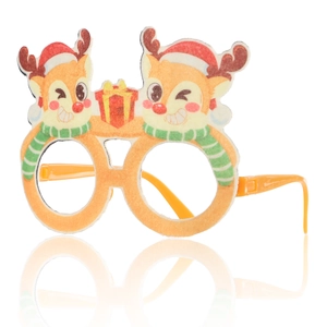 Détail de lunettes de Noël renne avec décorations en feutre pour accessoires de fête