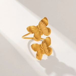 Bague ouverte élégante double papillon dorée avec finition mate et anneau en acier inoxydable