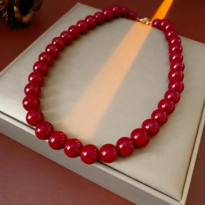 Retro Red Beaded Necklace Elegant Round Glass Beads Copper Clasp Minimalist Jewelry For Women