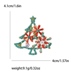 Sparkling Christmas tree brooch with colorful rhinestones on gold alloy base