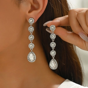 Lange Clip On Ohrringe Legierung Strass Wassertropfen Kristall Elegante Braut Hochzeit Party Frauen Schmuck