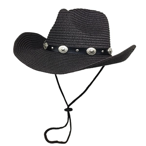 Klassischer schwarzer Stroh-Cowboyhut mit Lederband, Metallbolzen und verstellbarer Kordel
