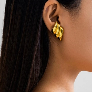 Geometrische Dreilagige Flügel Ohrstecker Für Damen 18K Vergoldet Messing Federform Ohrringe Nische Mode Schmuck Geschenk