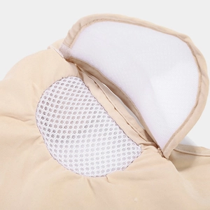 Close-up of the breathable honeycomb mesh fabric and adjustable hook-and-loop closure