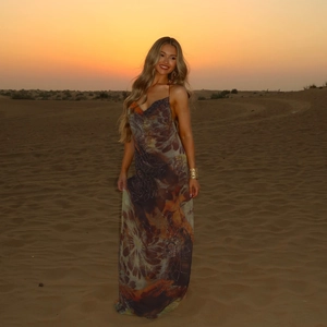 Robe longue fleurie dos nu sexy dans le désert, robe d'été en mousseline pour femmes