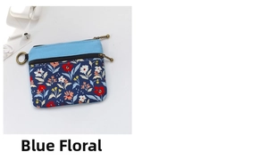 Pochette de rangement bleue à motif floral avec double fermeture et crochet bronze