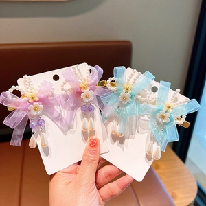 Handheld vintage butterfly hair clips with ribbons and pearl tassels for girls
