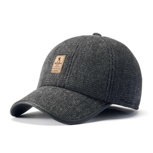 Thick grey winter baseball cap for men with warm fleece lining and leather patch detail
