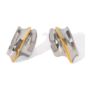Minimalist stainless steel two-tone wavy earrings with polished gold and silver finish